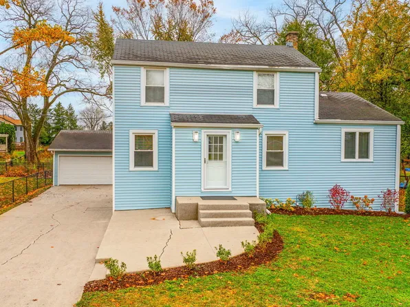 2034 Howard St, Downers Grove, IL 60515