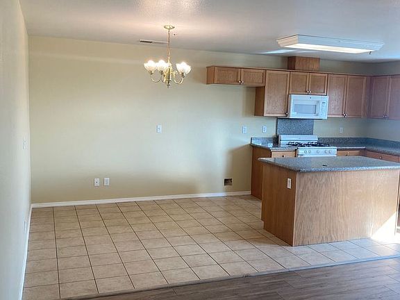 4th image of 1652 N 6th St APT 201