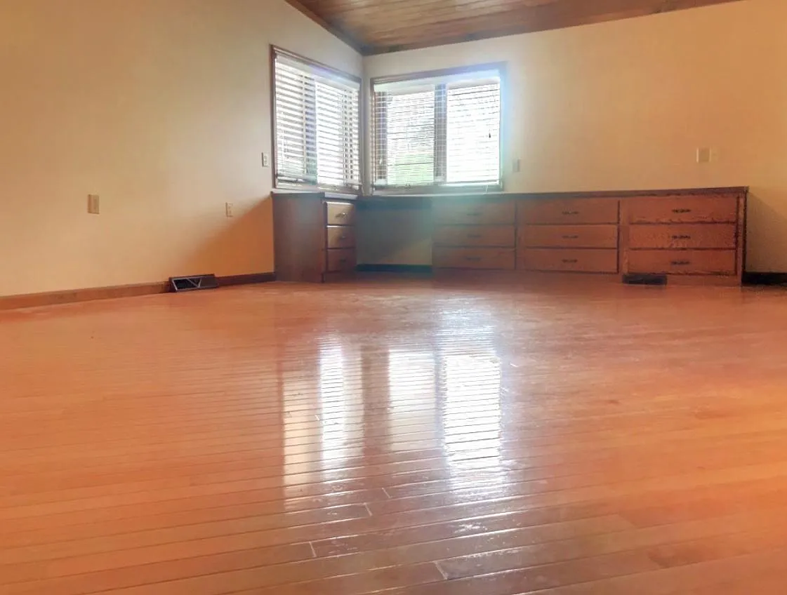 2 bed, 1887 sqft, $2,000 — Photo 4