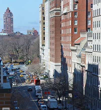 5th image of 120 E 79th St APT 10A