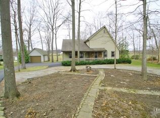 18925 Hand Rd, Huntertown, IN 46748