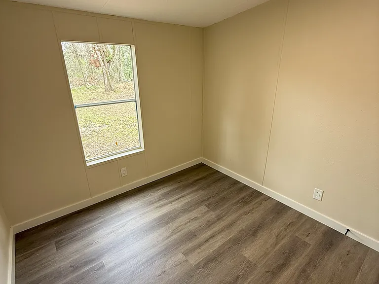 1043 NW Moore Rd — Photo 40