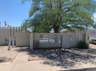 Modern, Updated 1 Bedroom Courtyard Apartment with Yard in Ridgecrest, Albuquerque, NM 87106