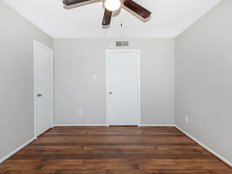 12148 Jollyville Rd — Photo 54