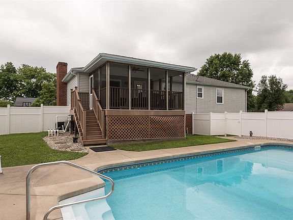 2nd image of 724 Isaac Shelby Cir W