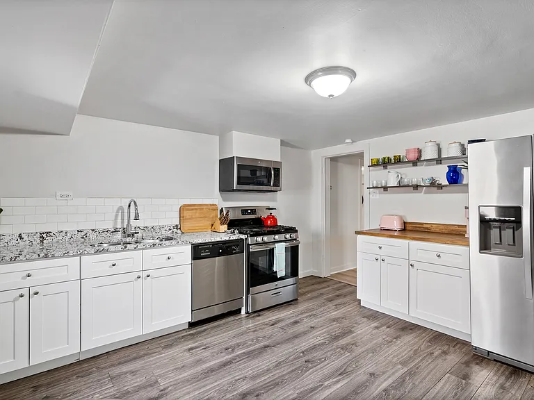 3510 N Columbine St #BASEMENT — Photo 2