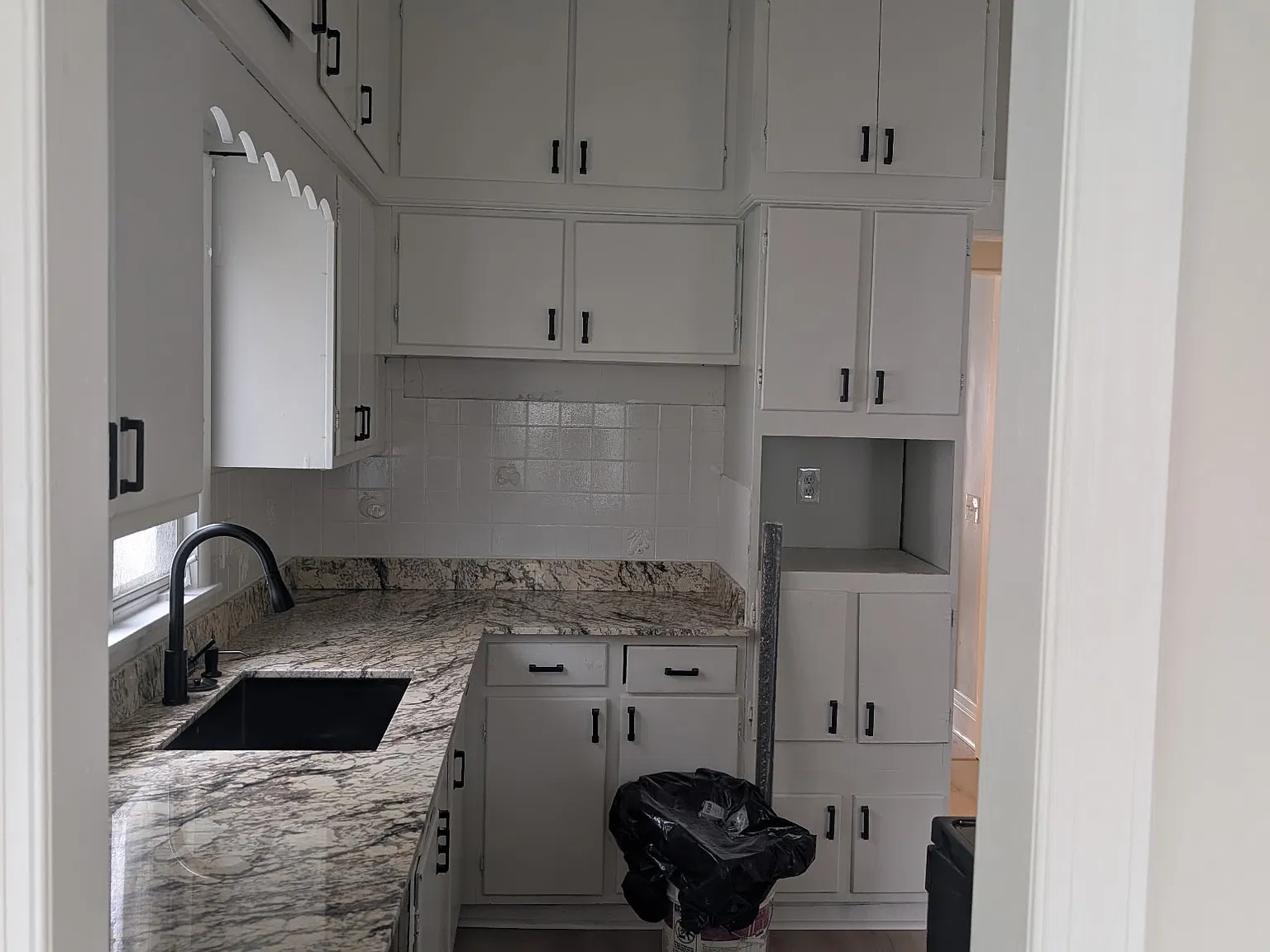 4 bed, 1.5 bath, 1652 sqft, $1,850 — Photo 3