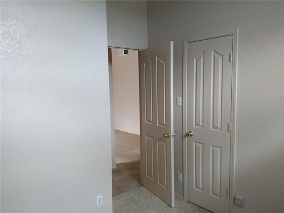 3rd image of 12249 Vista Del Sol Dr APT A