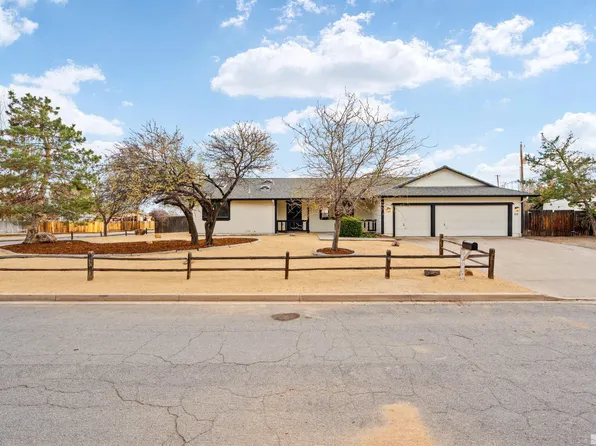 90 Tequilla Ct, Sparks, NV 89441