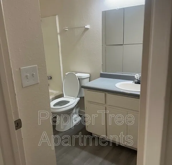 760 E Elm Ave #A — Photo 10