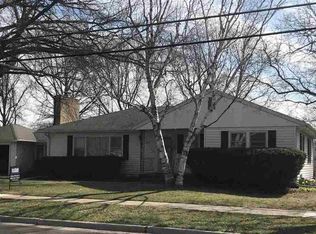1259 S Oakhill Ave, Janesville, WI 53546