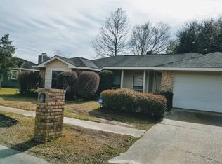 213 Janin Rd, Broussard, LA 70518