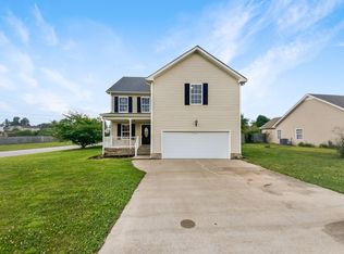 1301 Loren Cir, Clarksville, TN 37042