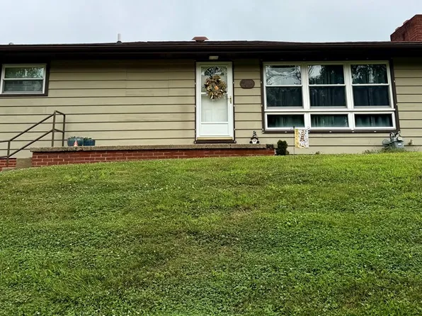 122 White Bell Cir, Wellsburg, WV 26070