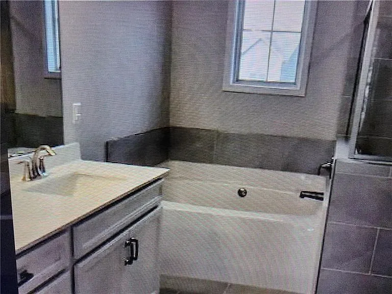 112 Blue Iris Ct — Photo 9