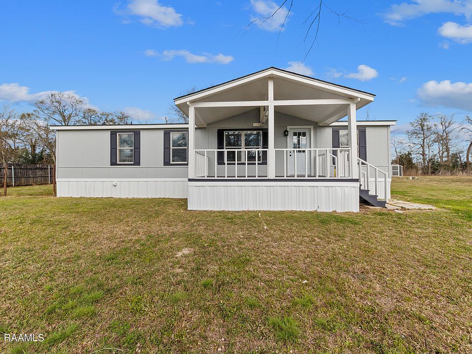 1st image of 1029 Poydras Pl