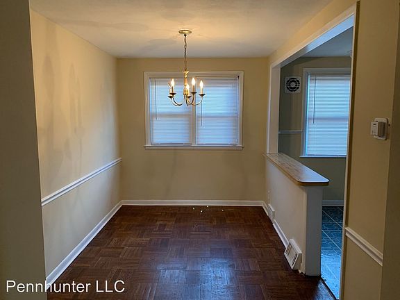 4th image of 2154 Devereaux Ave