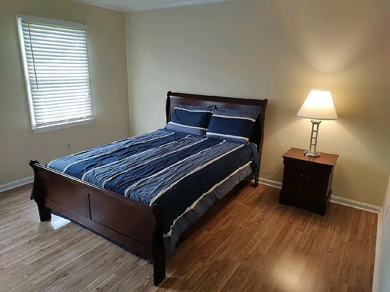 914 Beaglin Park Dr — Photo 9