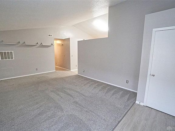 4th image of 2025 Monarch Dr