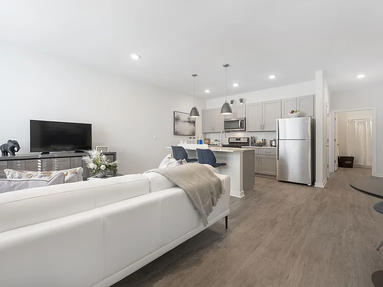 Woodside Trumbull — Photo 25