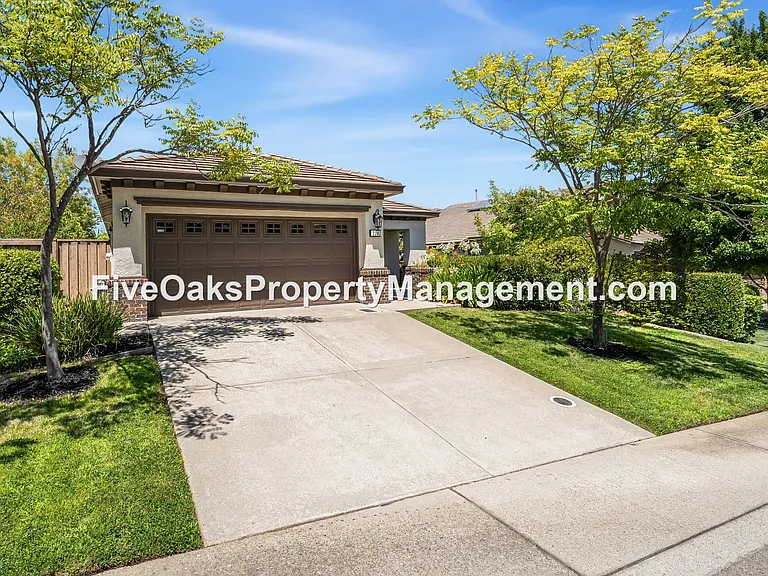 2242 Zittel Dr — Photo 25