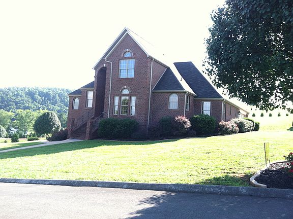 2nd image of 112 Bayside Dr