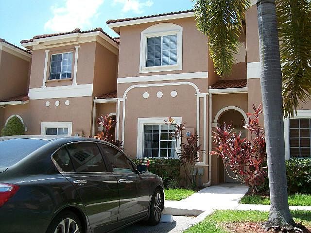 1st image of 7863 Catalina Cir