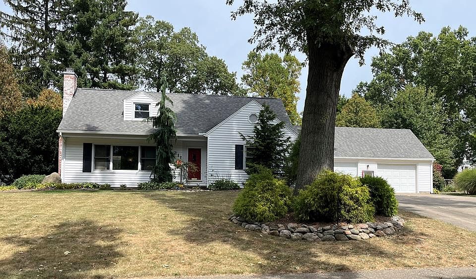 1st image of 211 Oakley Rd
