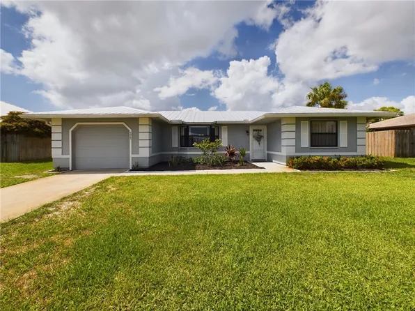 175 Del Monte Rd, Sebastian, FL 32958