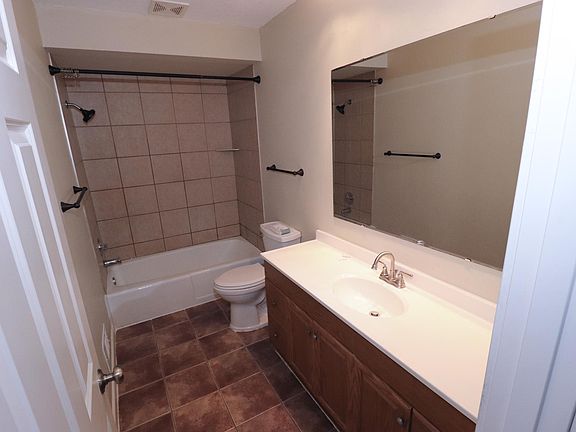 4th image of 5410 Old Shakopee Cir W #1