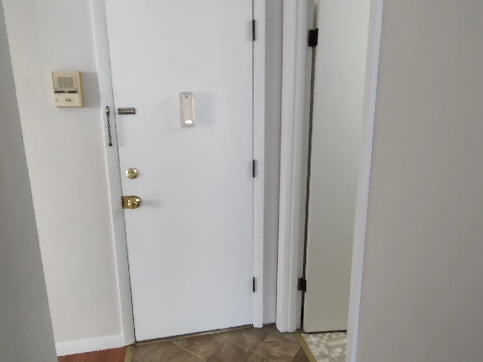Studio, 500 sqft, $750 — Photo 2