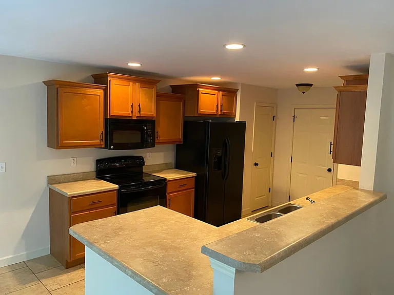 1020 Notting Hill Ct — Photo 7