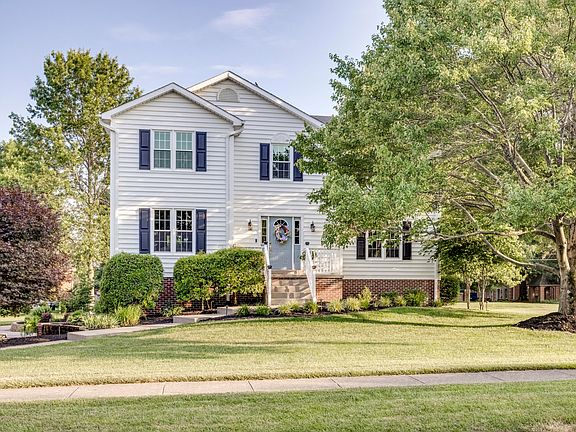 4th image of 871 W Count Fleet Cir