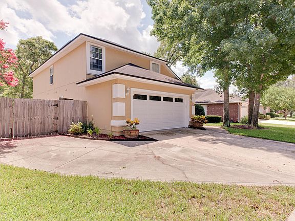 3rd image of 4393 Crooked Creek Dr