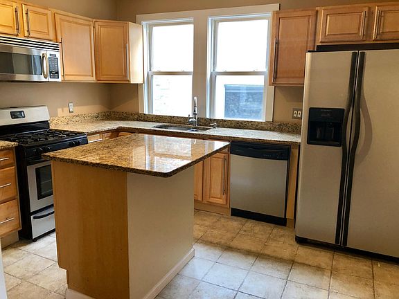3rd image of 5642 N Bernard St