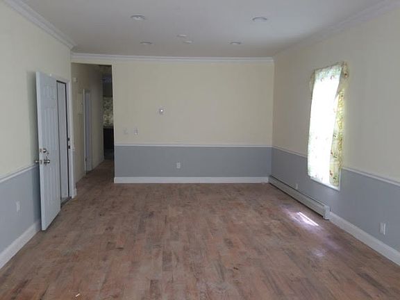 2nd image of 4412 Bronx Blvd Wakefield