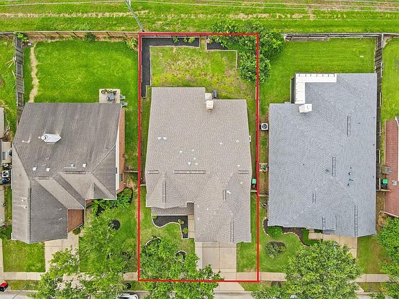 3rd image of 7715 Chimney Gap