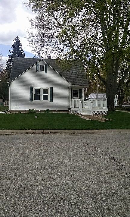 1st image of 18910 5th St