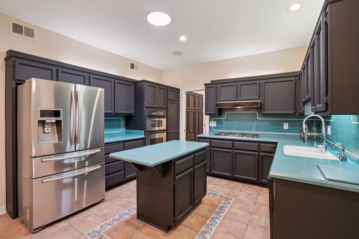 next background image