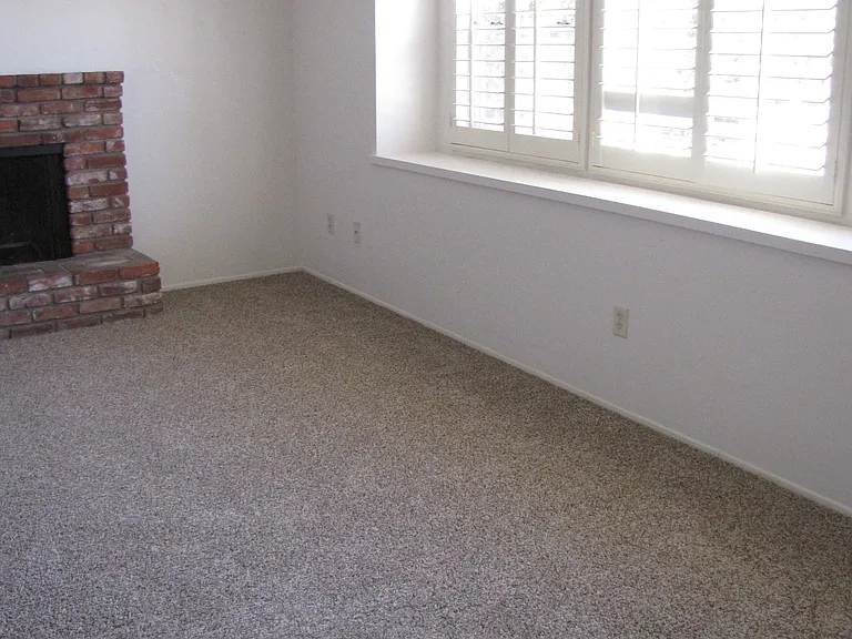 2109 Belvedere Ave — Photo 3