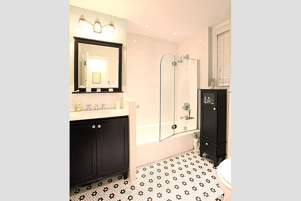 Sold by Stribling | media 5