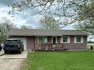 112 W Lake Dr, Carbondale, KS 66414
