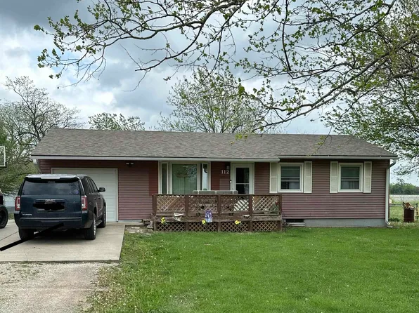 112 W Lake Dr, Carbondale, KS 66414