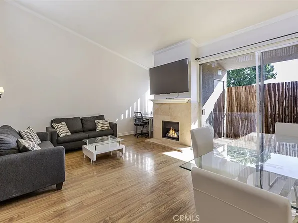 5325 Newcastle Ave Unit 328, Encino, CA 91316