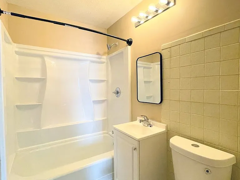 1427 N Harding Ave — Photo 10