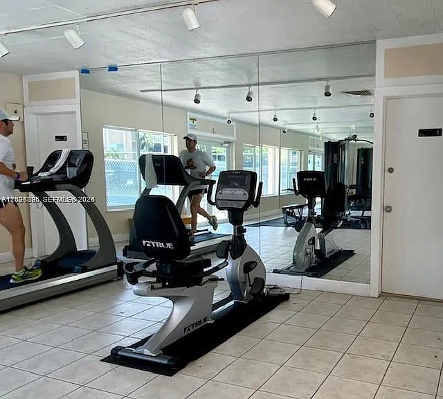 7470 Miami Lakes Dr #B208 — Photo 23