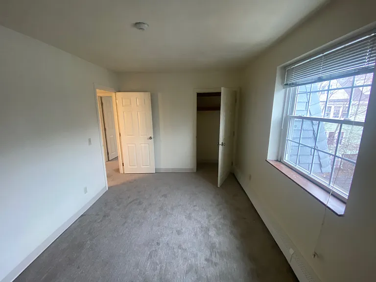 148 Sycamore St #16 — Photo 10