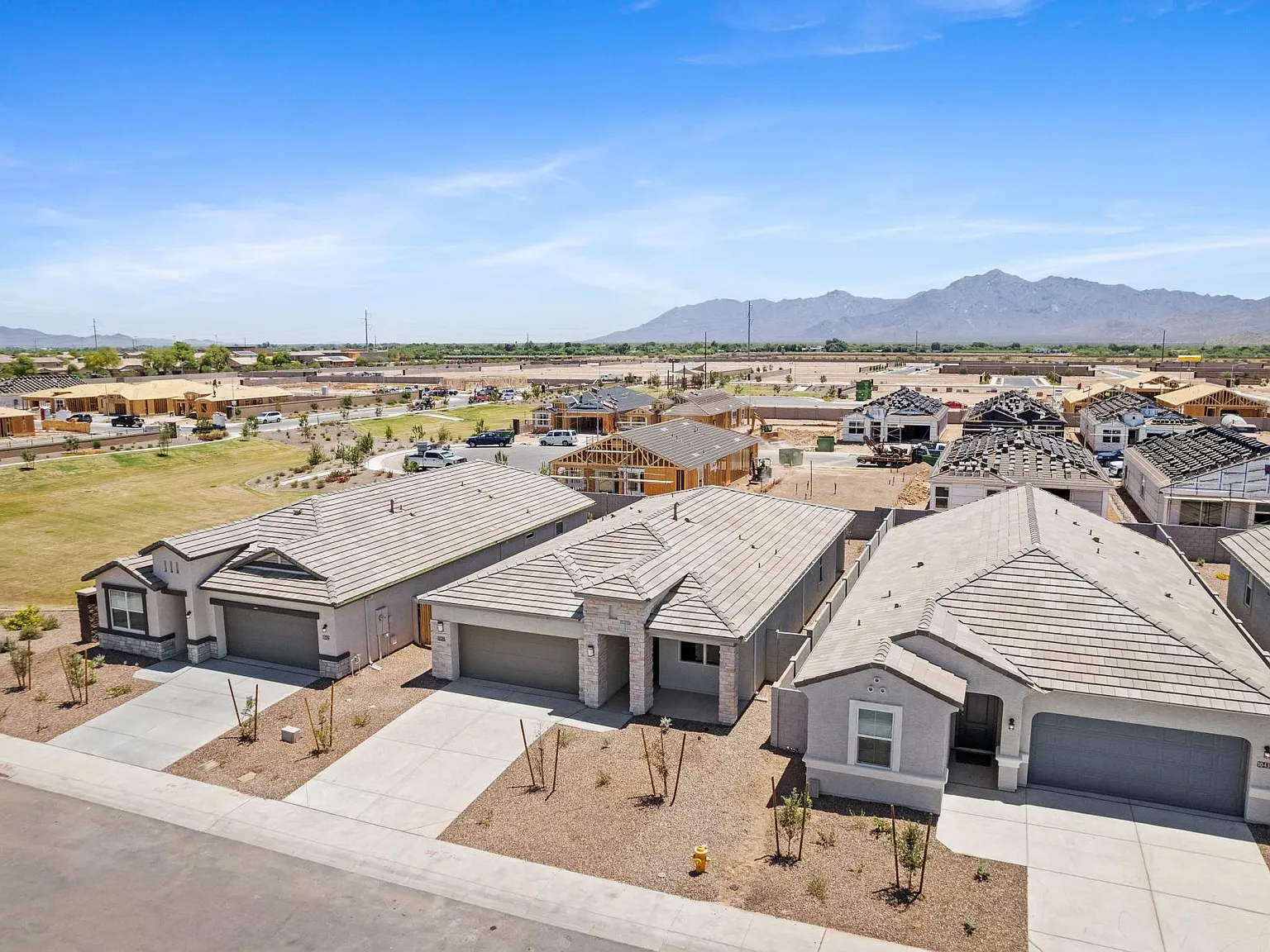 3 bed, 1553 sqft, $2,200 — Photo 3