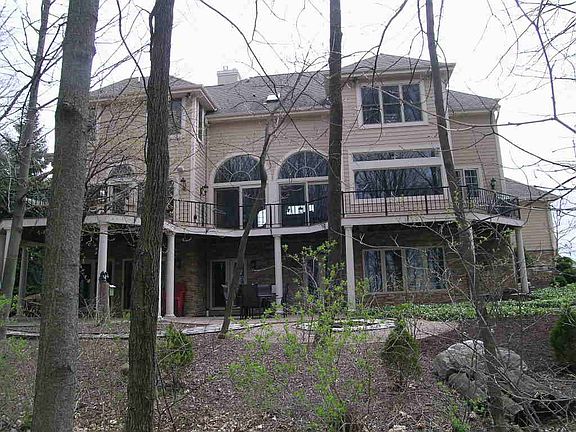 rear with full walkout 