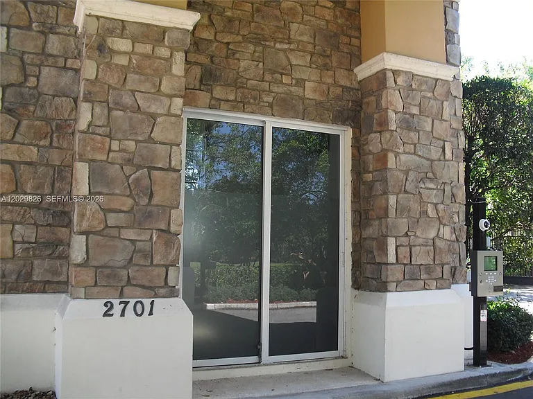 2750 Jockey Cir E — Photo 10